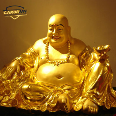 tượng Phật di lặc để xe ô tô
